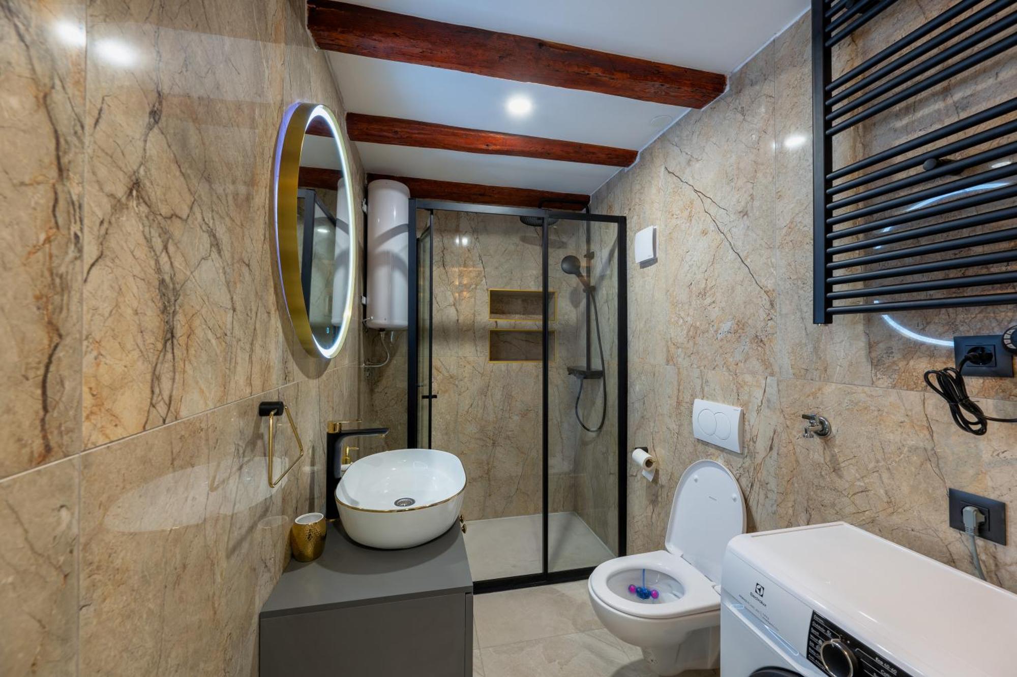 Bernard Deluxe Renovated Peaceful Old Town Gem Apartment Split Exterior photo