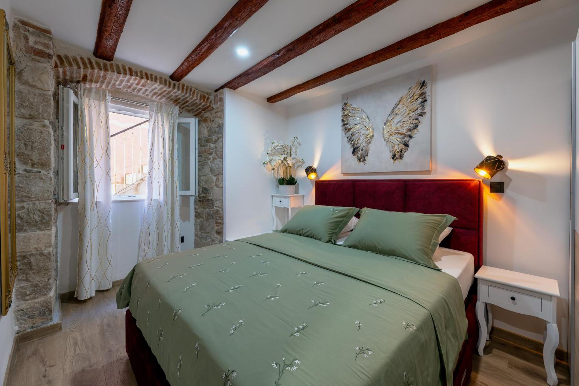Bernard Deluxe Renovated Peaceful Old Town Gem Apartment Split Exterior photo