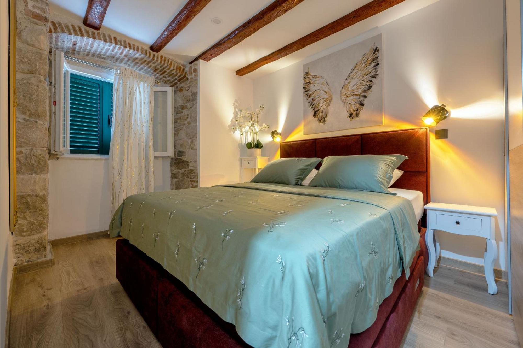 Bernard Deluxe Renovated Peaceful Old Town Gem Apartment Split Exterior photo